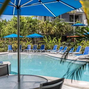 Beachfront Terraces With Onsite Reception & Check In Aparthotel